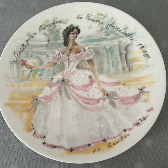 Vintage D’arcrau Limoges “Scarlet En Crinoline” Collector Plate. - Picture 2 of 9